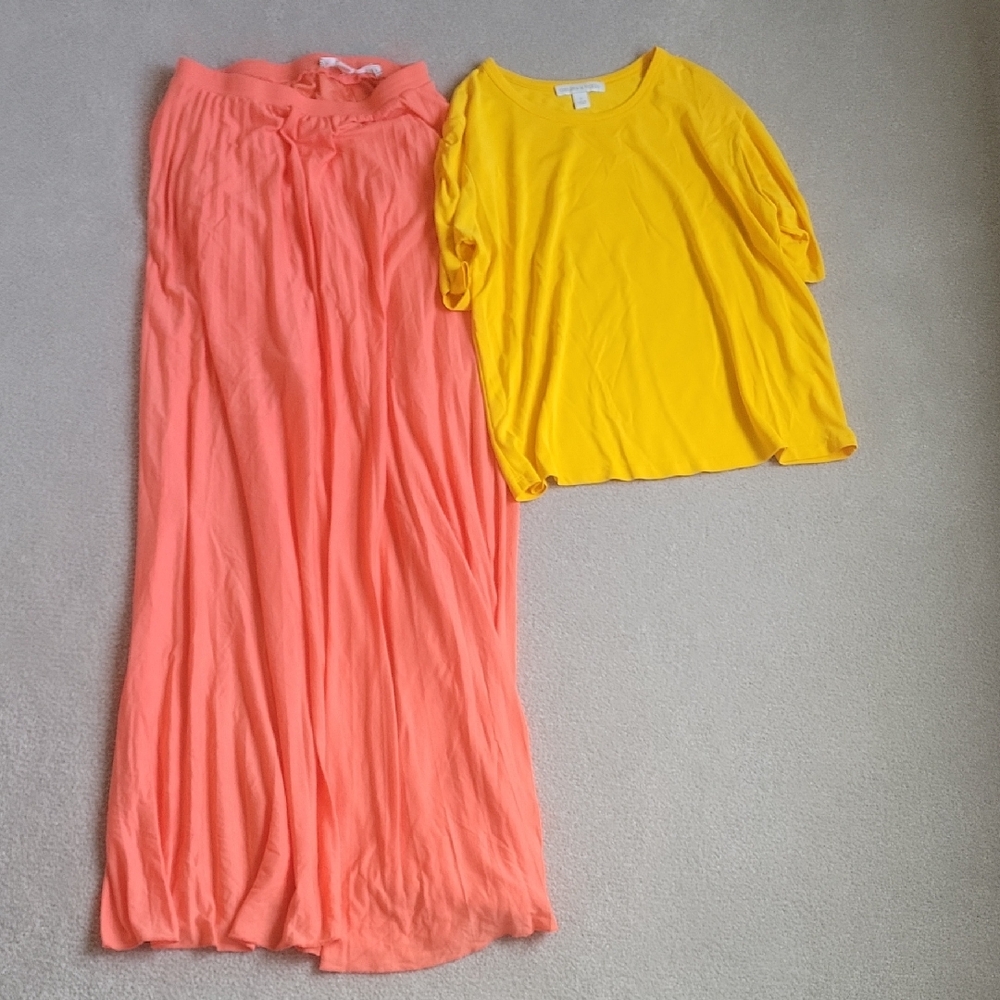 Chelsea & Violet Coral Maxi Skirt
